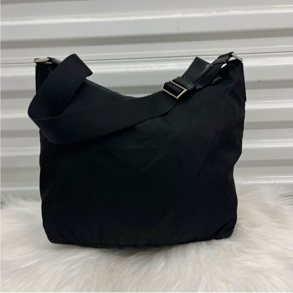PRADA Black Nylon Tessuto Shoulder Bag Hobo Baguette Re Edition - Picture 9 of 14